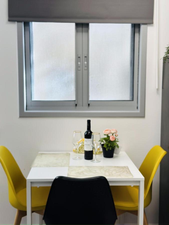 Amazing 2Rooms Apt In Bat Yam - Step By The Beach المظهر الخارجي الصورة
