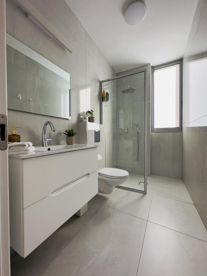 Amazing 2Rooms Apt In Bat Yam - Step By The Beach المظهر الخارجي الصورة